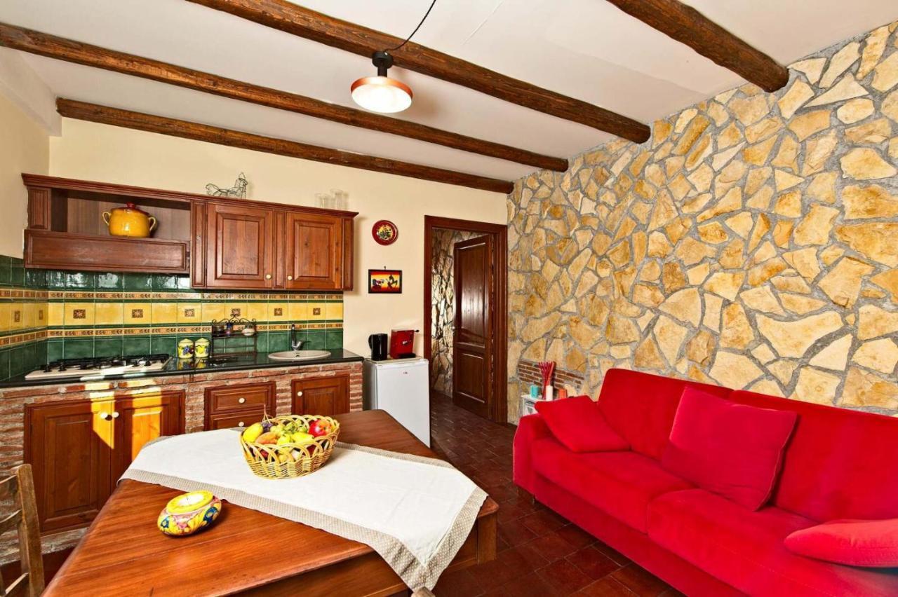 Appartement Horse House à Ragalna Extérieur photo